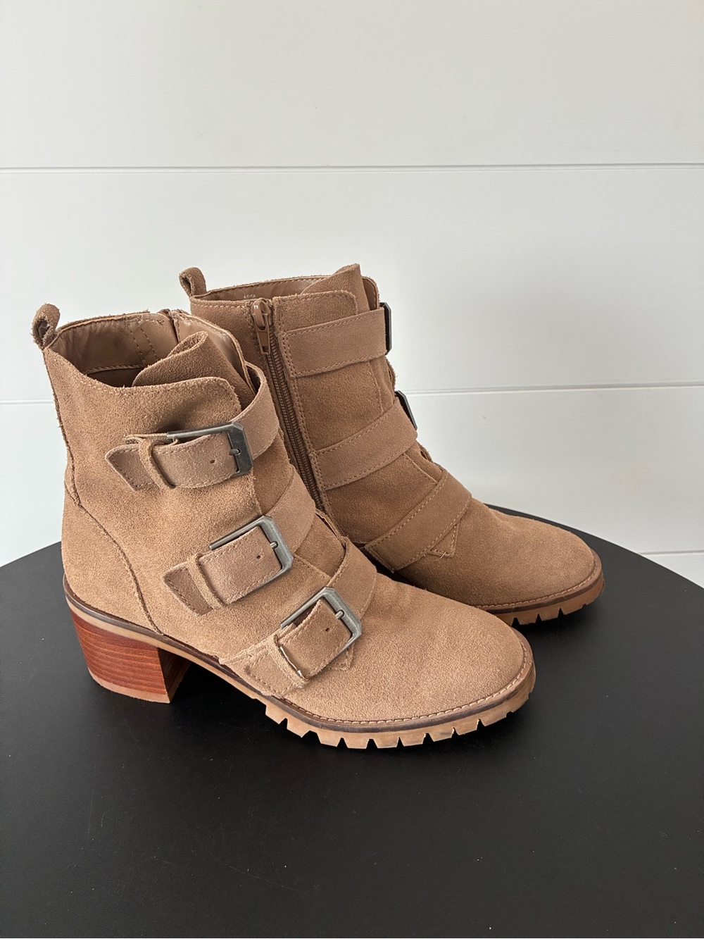 Crown Vintage Asisa Suede Leather Ankle Moto Boots Size 8 Tan Block Heel